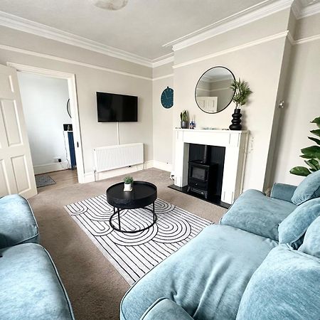 The Capstone Retreat - Beautiful Detached Family Home By Coastline Retreats, Arcade Machine, Parking, Bbq Bournemouth Eksteriør bilde