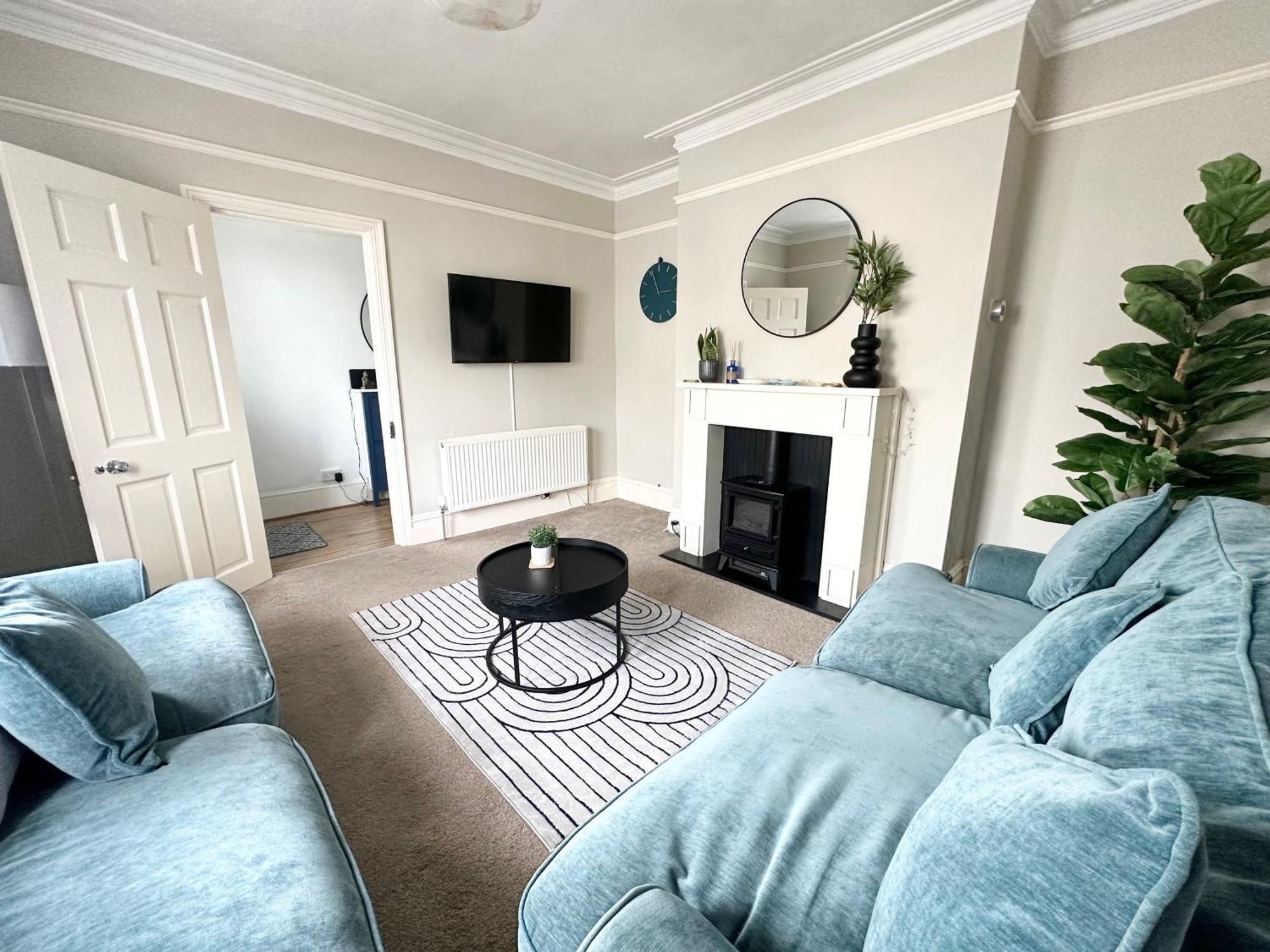 The Capstone Retreat - Beautiful Detached Family Home By Coastline Retreats, Arcade Machine, Parking, Bbq Bournemouth Eksteriør bilde
